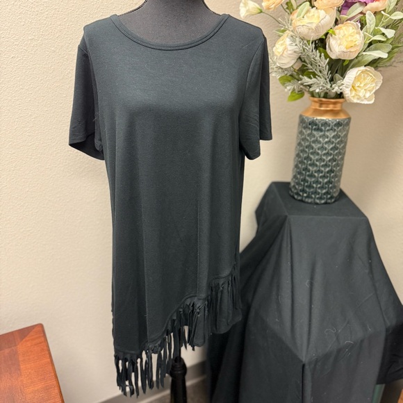 Serena Williams Tops - NWT Serena Williams Signature Statement Black Fringe Hem Tee – Size L